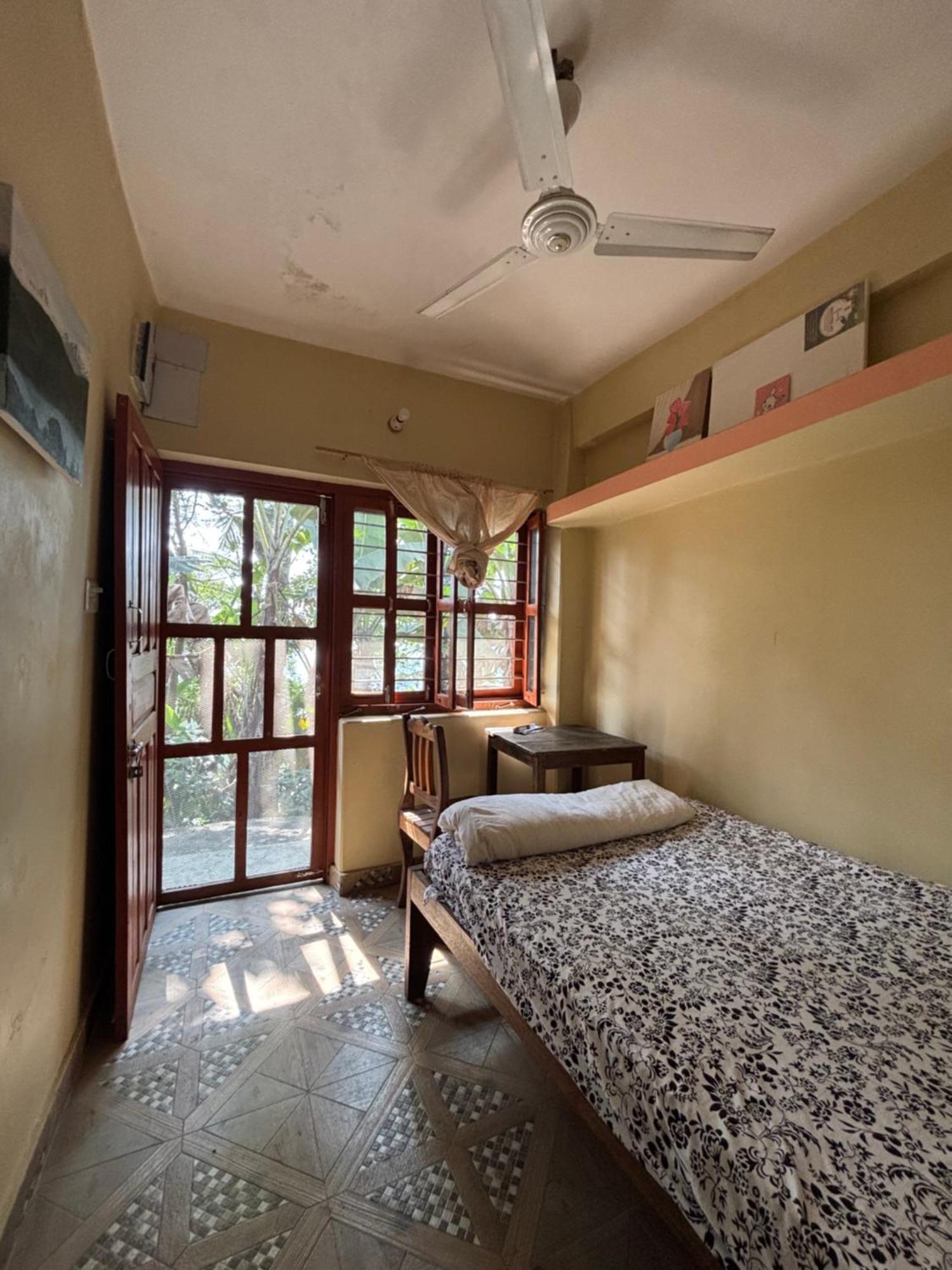 Bed and Breakfast Dinesh House Pokhara Esterno foto